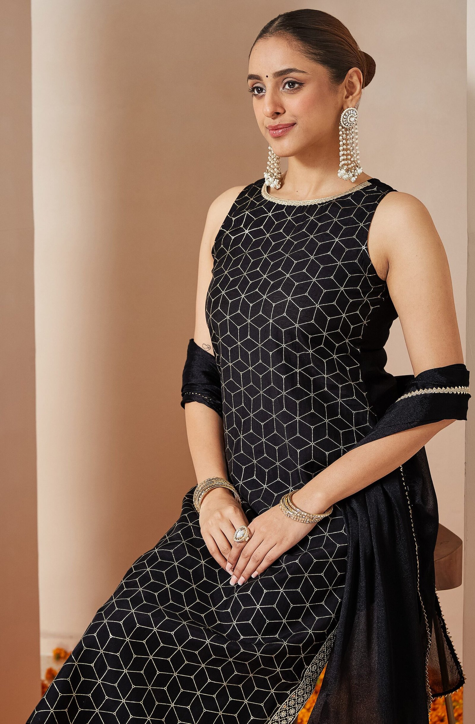Kurta Set – Stylish Black Kurti - Image 3